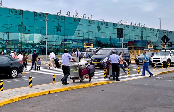 Ingreso al aeropuerto