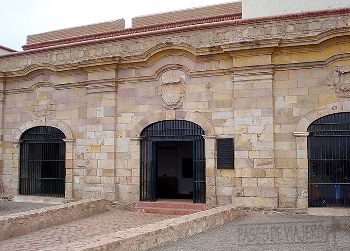 Ingreso a la casa del Gobernador