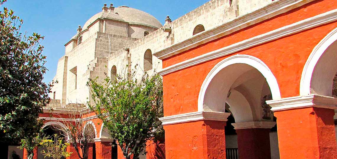 Claustro mayor del Convento de Santa Catalina