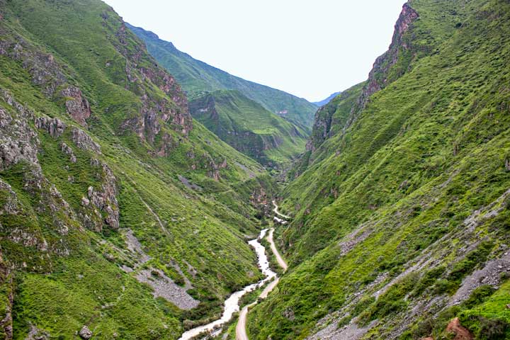 Paisaje en el ascenso hacia Curinpacchi