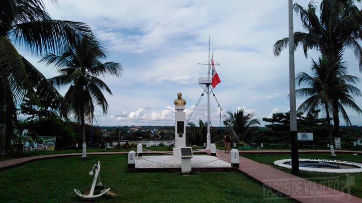 Plaza Almirante Miguel Grau