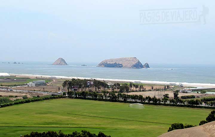 Vista del valle y litoral marino desde el Templo del Sol
